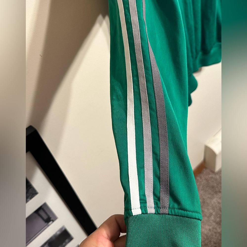 Vintage Adidas Men’s green  Label Ultrastar Nylon Zip Up Track Jacket size M - Picture 6 of 6